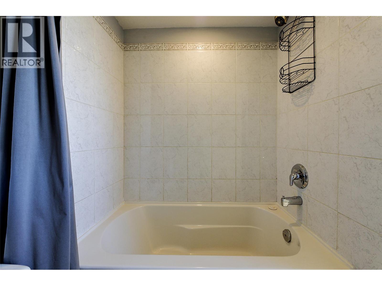 2460 Sexsmith Road, Kelowna, British Columbia  V1V 2E9 - Photo 39 - 10404658