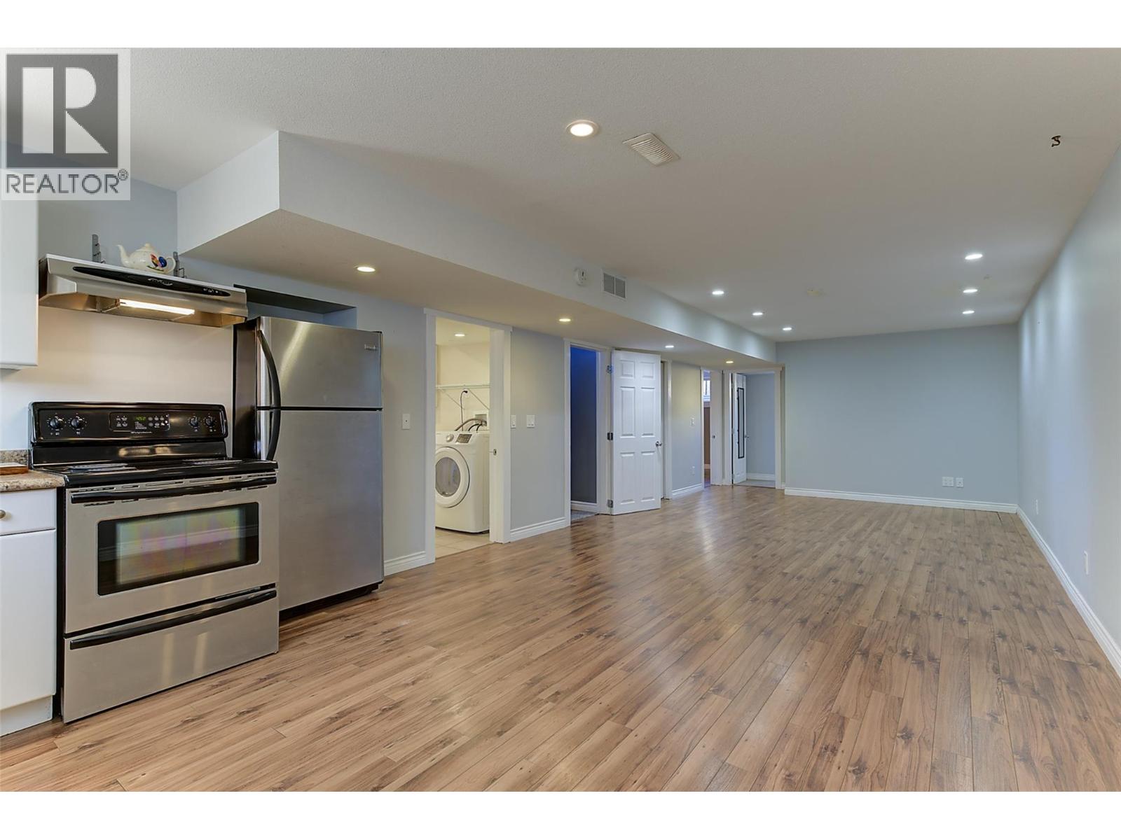 2460 Sexsmith Road, Kelowna, British Columbia  V1V 2E9 - Photo 40 - 10404658