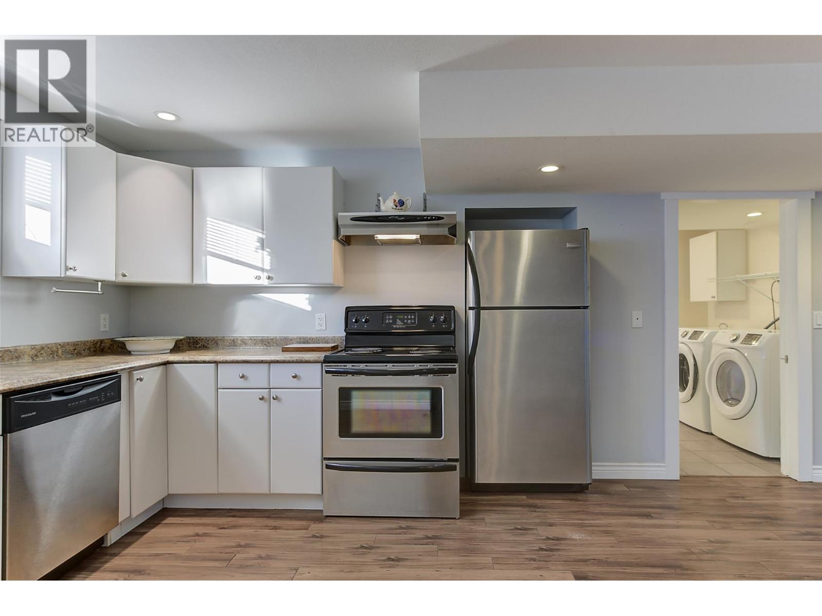 2460 Sexsmith Road, Kelowna, British Columbia  V1V 2E9 - Photo 35 - 10404658