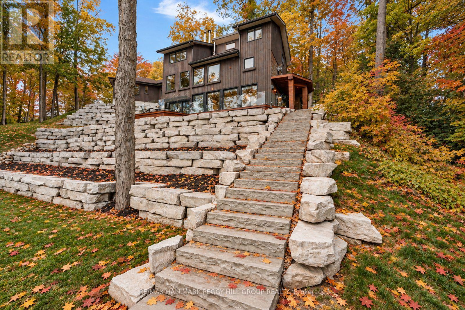 11 Crestwood Drive, Barrie, Ontario  L4M 7C8 - Photo 24 - S14116516