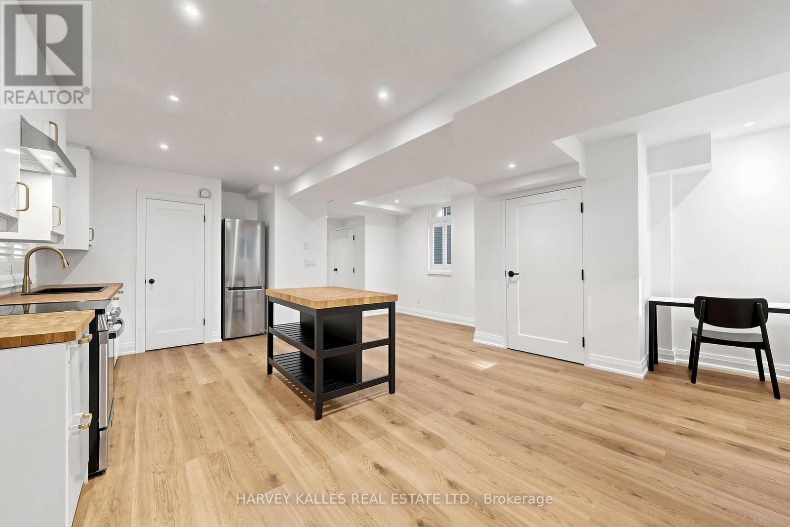 Lower - 7 Tullis Drive, Toronto, Ontario  M4S 2E2 - Photo 11 - C14125548