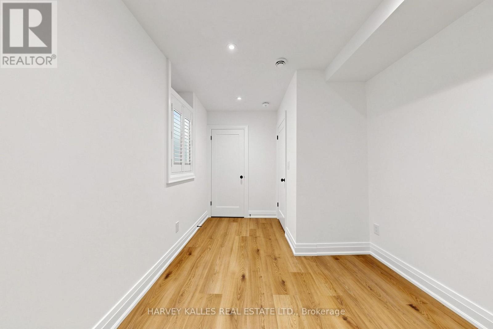 Lower - 7 Tullis Drive, Toronto, Ontario  M4S 2E2 - Photo 19 - C14125548