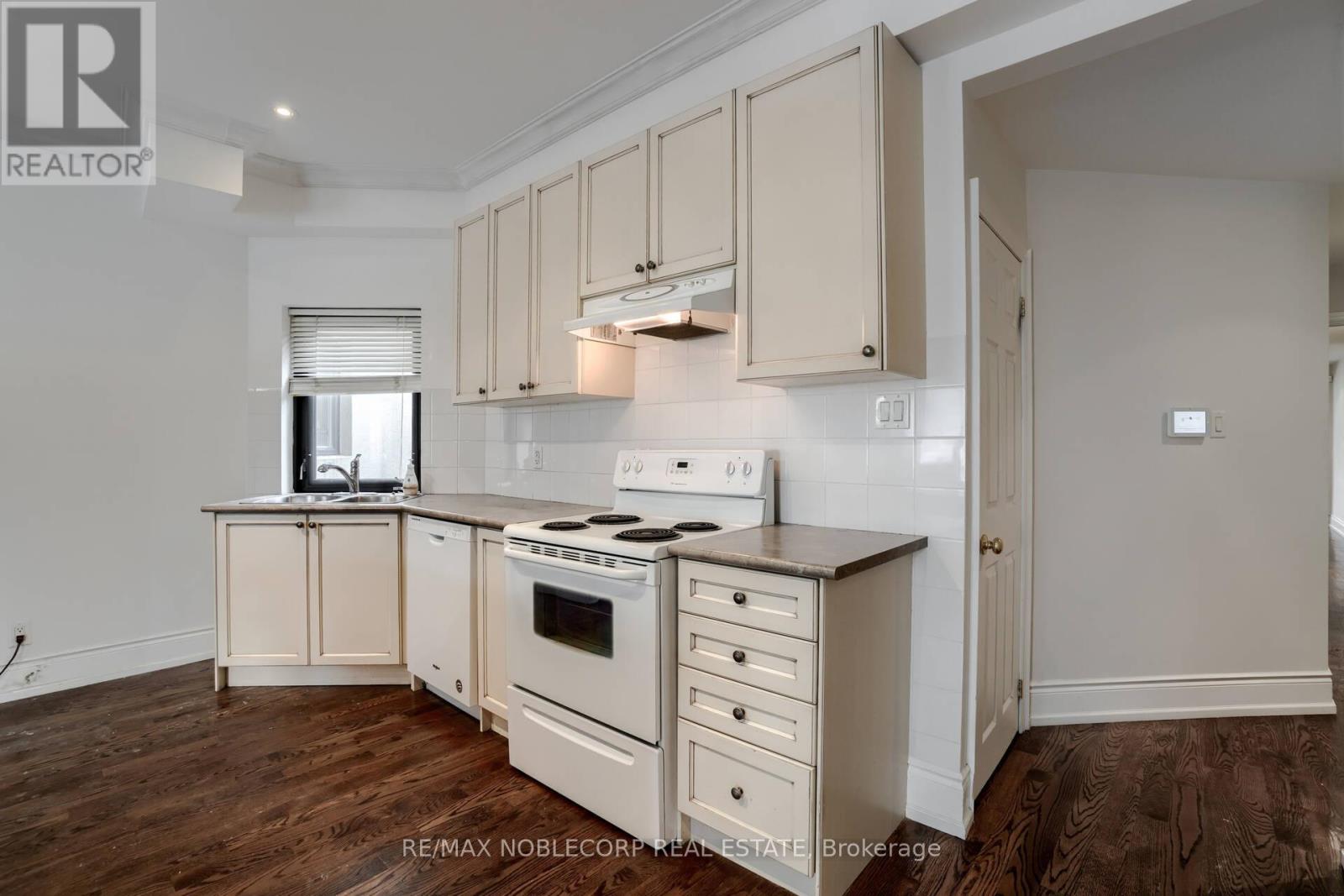 Upper A - 623 Mount Pleasant Road, Toronto, Ontario  M4S 2M9 - Photo 10 - C14125588