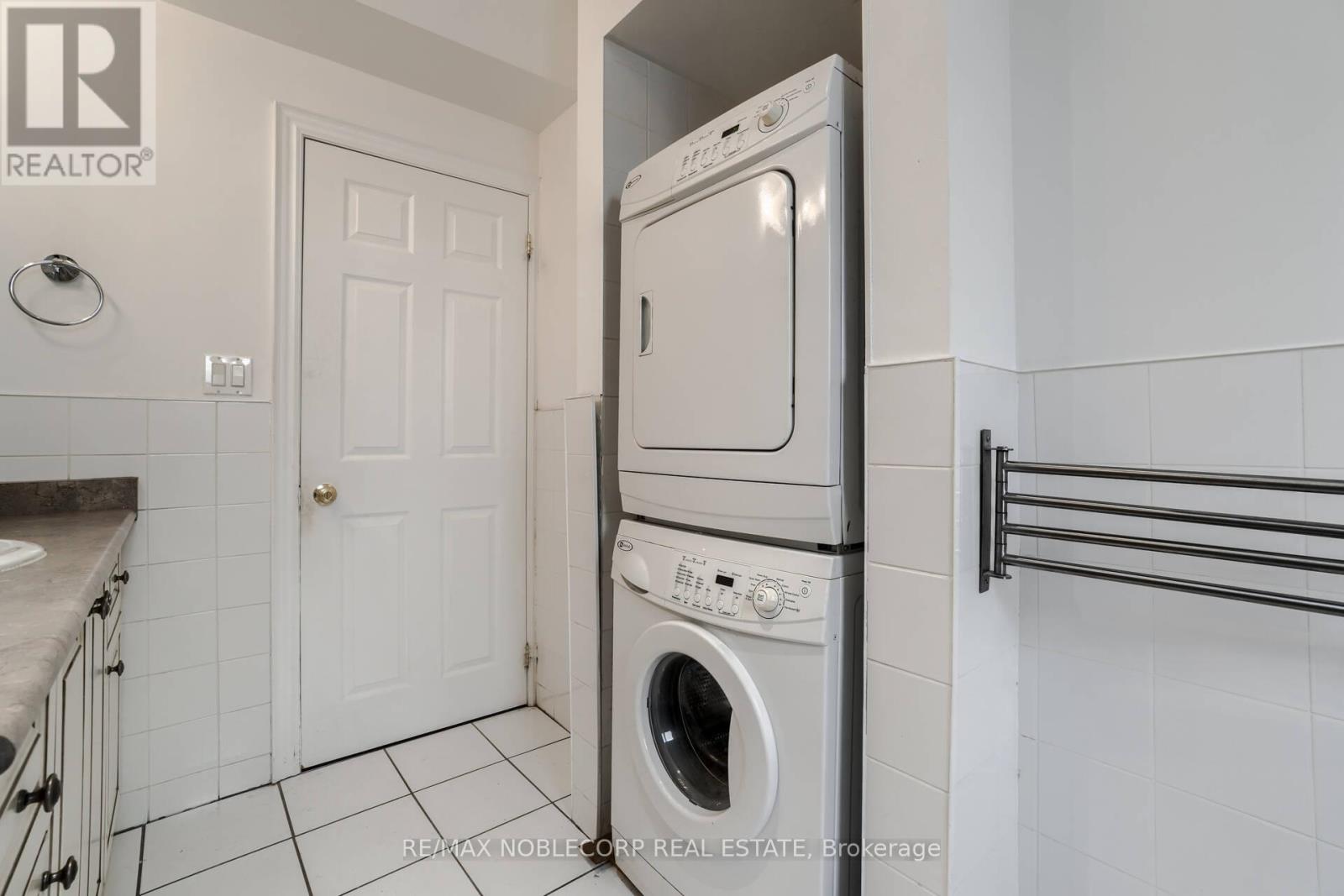 Upper A - 623 Mount Pleasant Road, Toronto, Ontario  M4S 2M9 - Photo 18 - C14125588