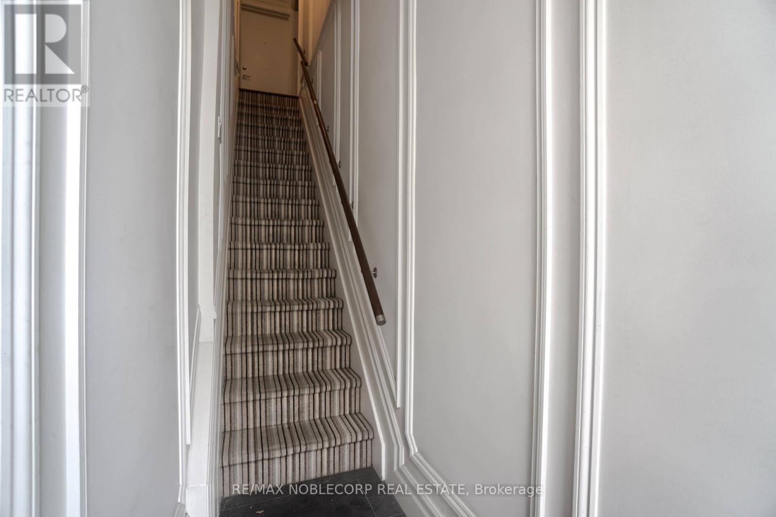 Upper A - 623 Mount Pleasant Road, Toronto, Ontario  M4S 2M9 - Photo 3 - C14125588