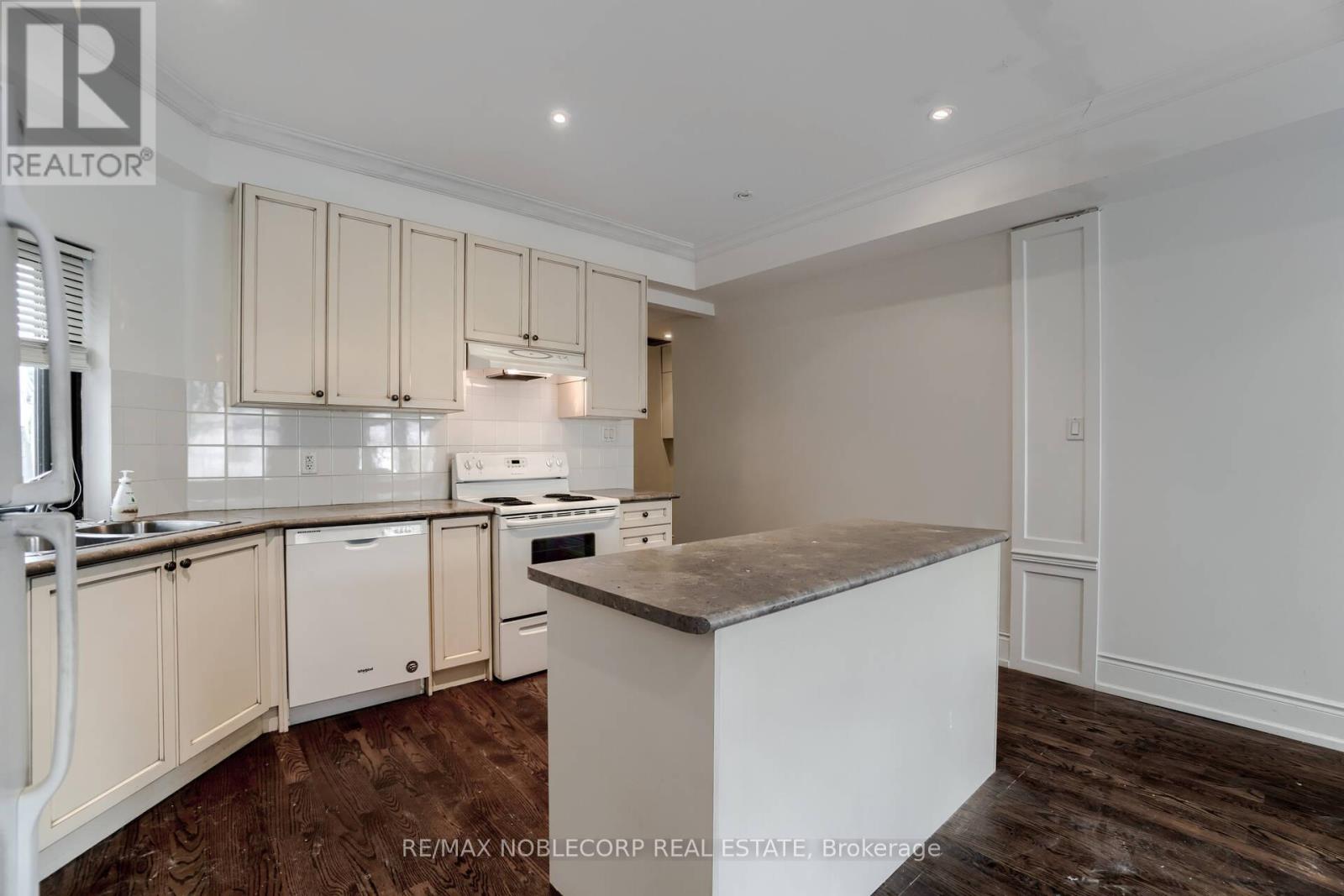 Upper A - 623 Mount Pleasant Road, Toronto, Ontario  M4S 2M9 - Photo 9 - C14125588