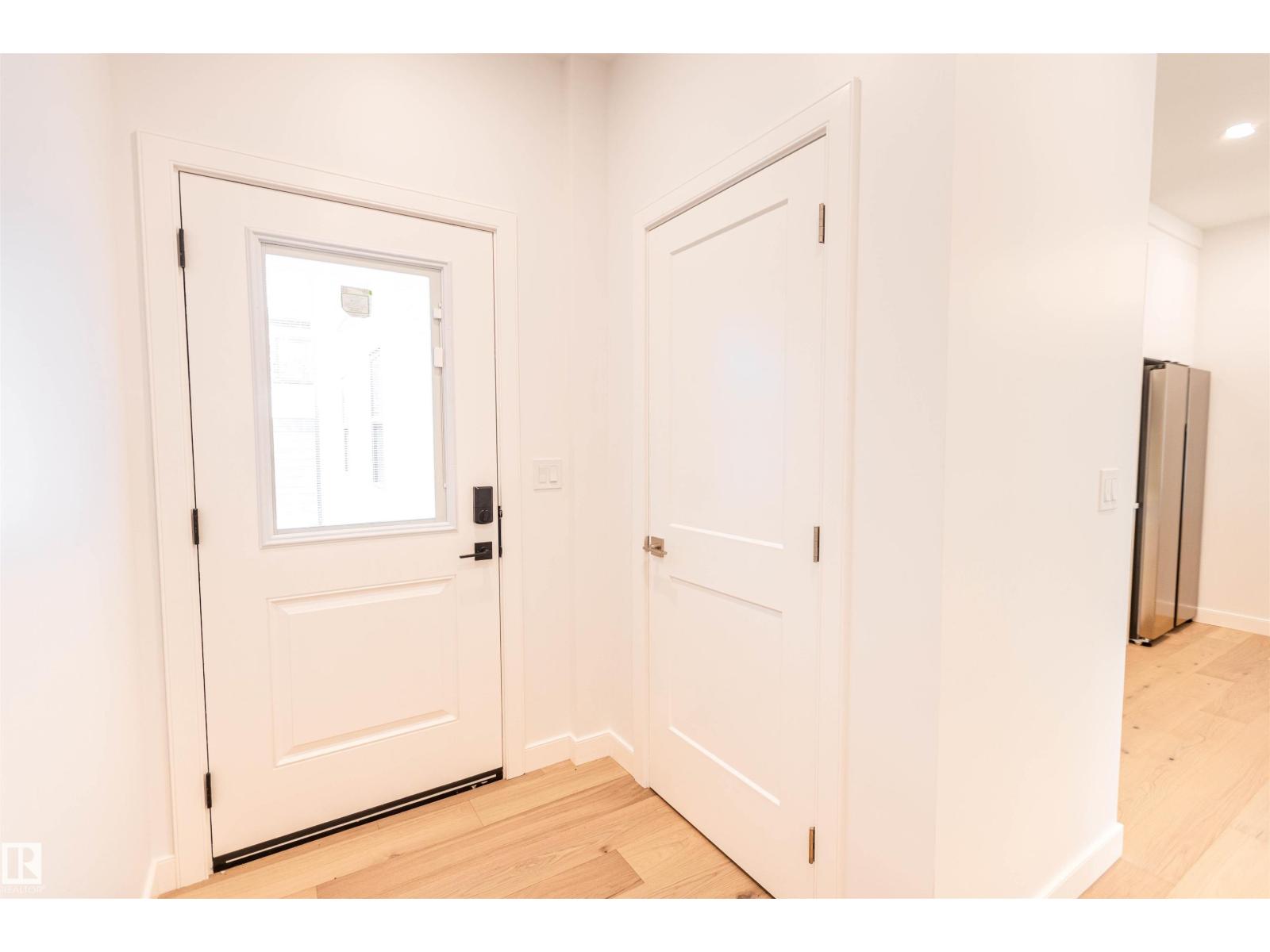 7927 112S AV NW