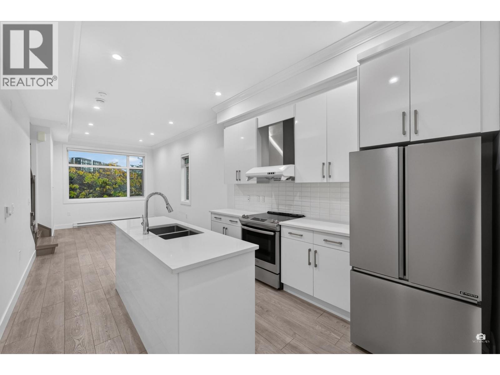 5043 Chambers Street, Vancouver, British Columbia  V5R 3L8 - Photo 7 - R3178938
