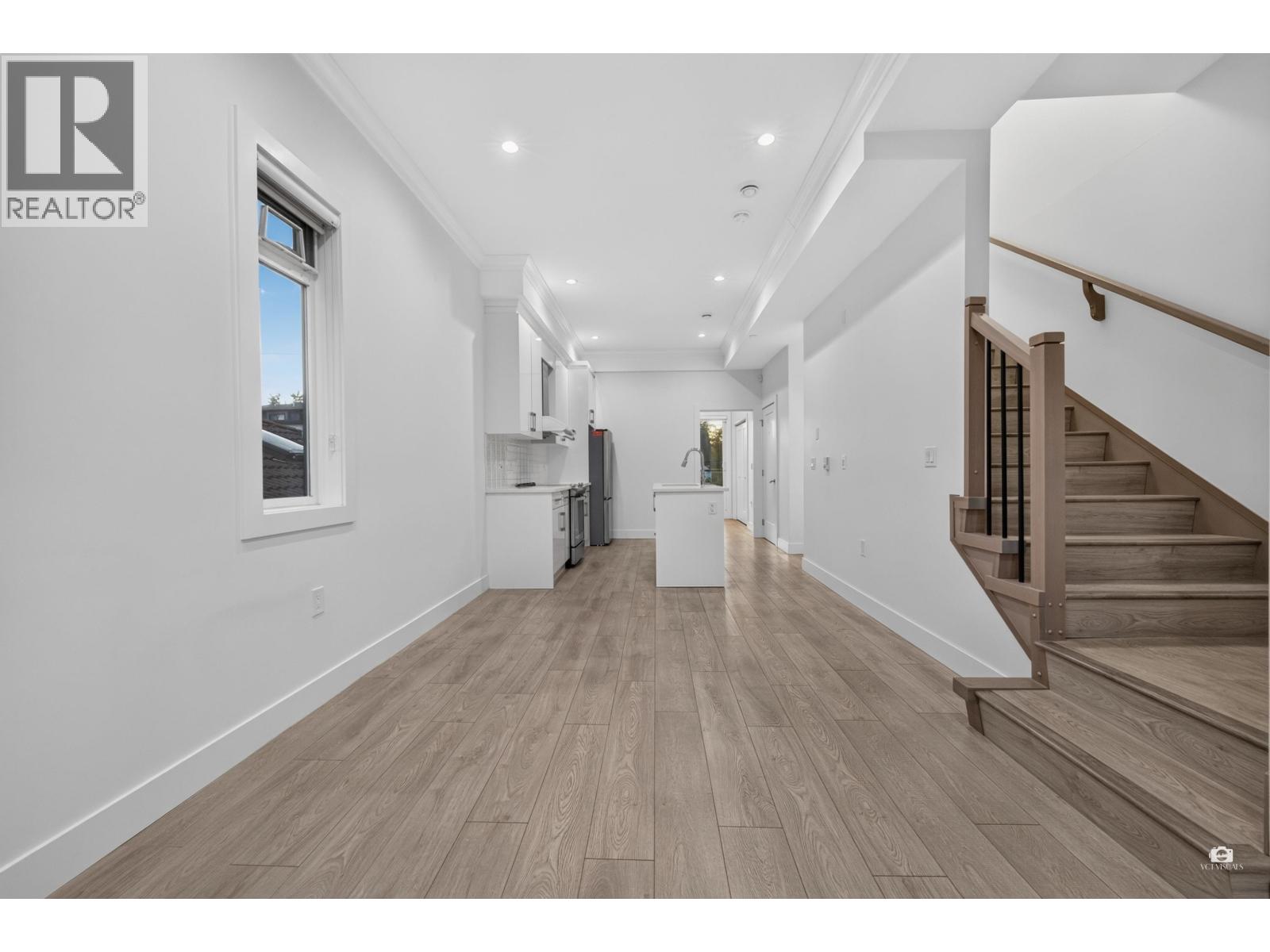 5043 Chambers Street, Vancouver, British Columbia  V5R 3L8 - Photo 11 - R3178938