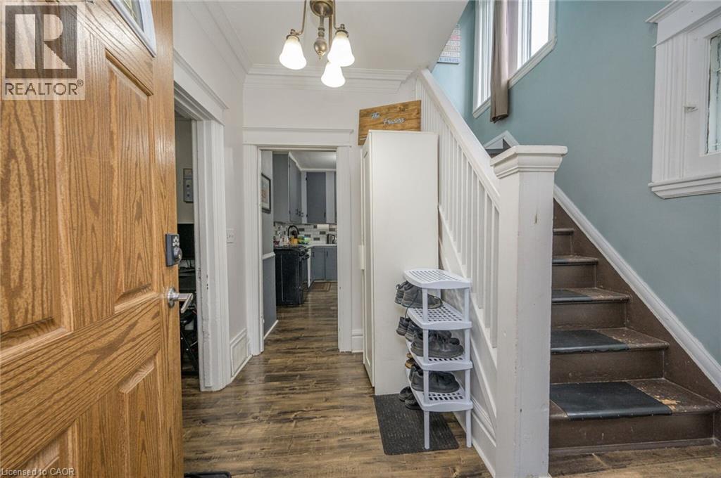372 Beach Road, Hamilton, Ontario  L8H 3K5 - Photo 6 - 40873847