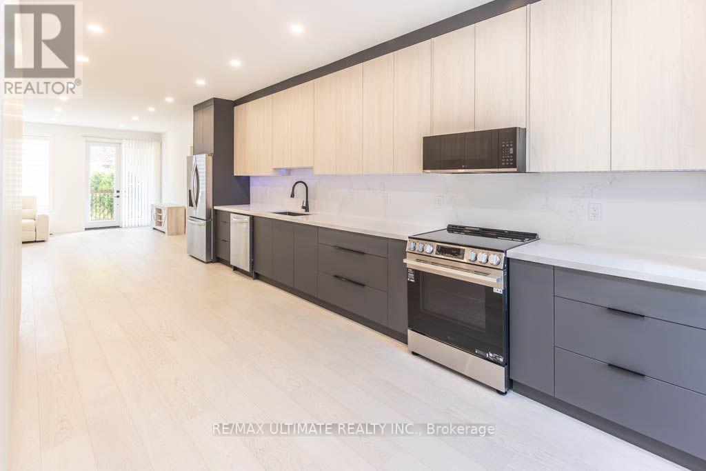 33 Flindon Road, Toronto, Ontario  M6M 1J1 - Photo 29 - W14125560