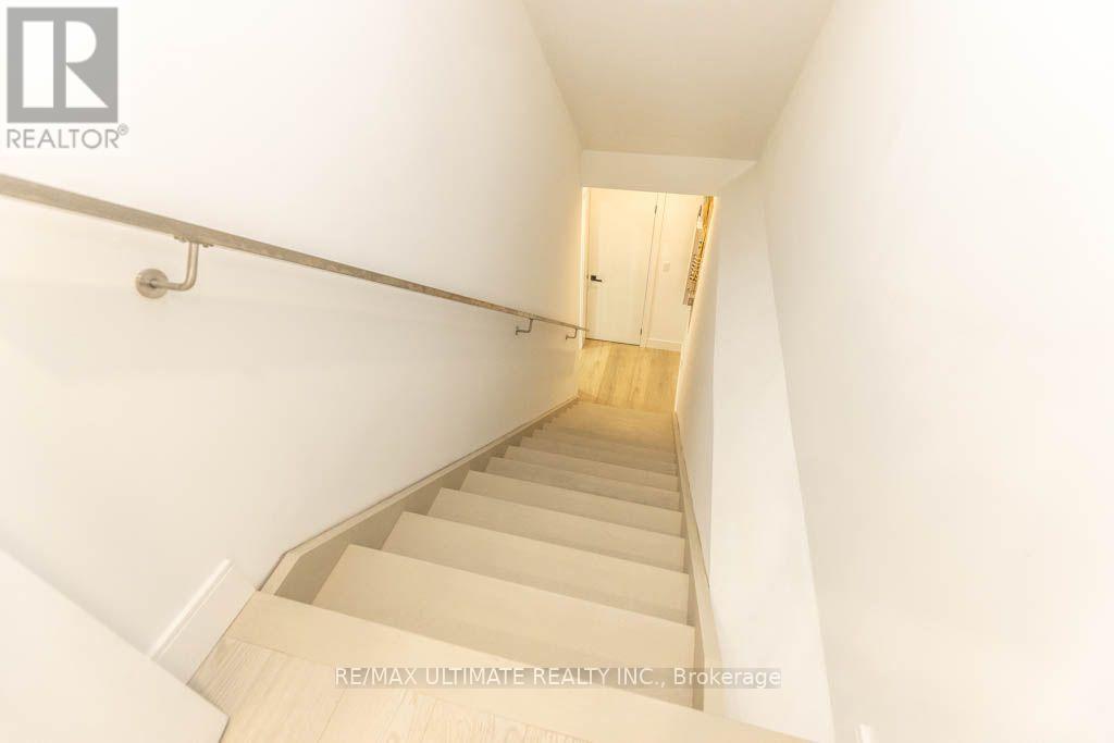 33 Flindon Road, Toronto, Ontario  M6M 1J1 - Photo 38 - W14125560