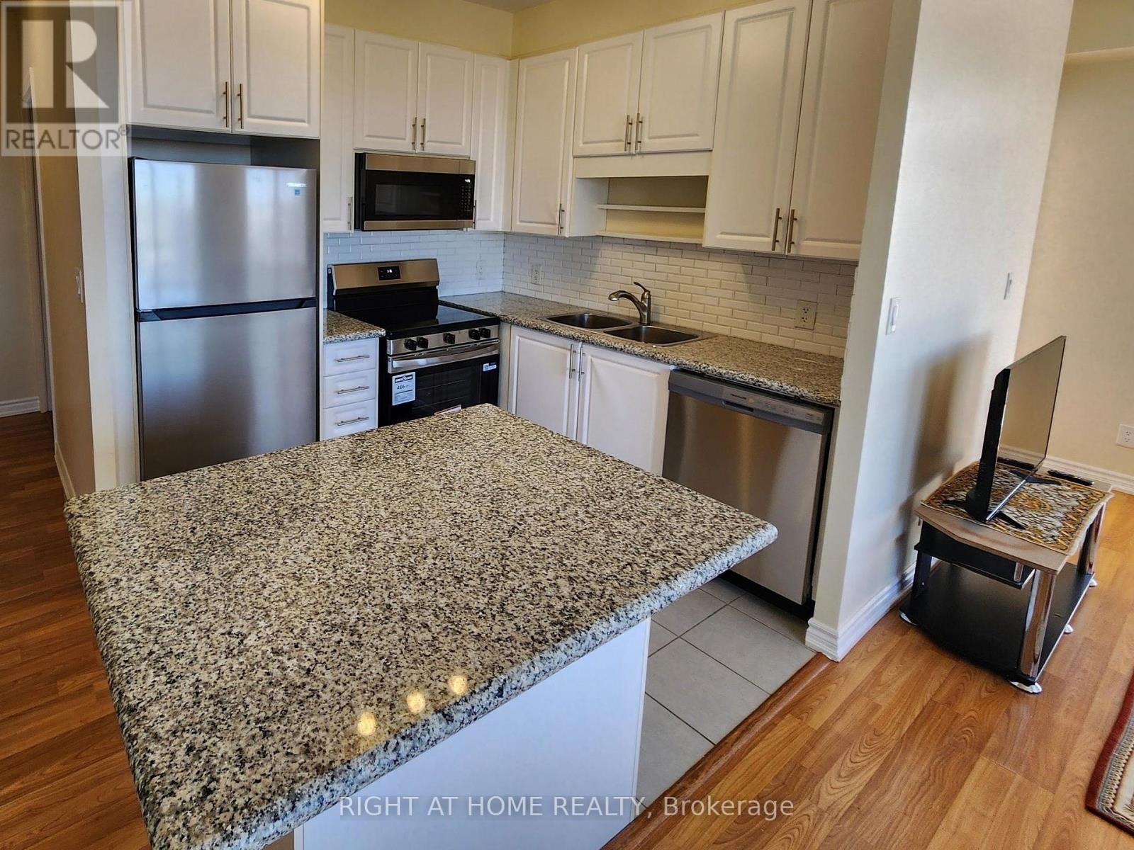 #1106 - 135 Wynford Drive, Toronto, Ontario  M3C 0J4 - Photo 4 - C13864502