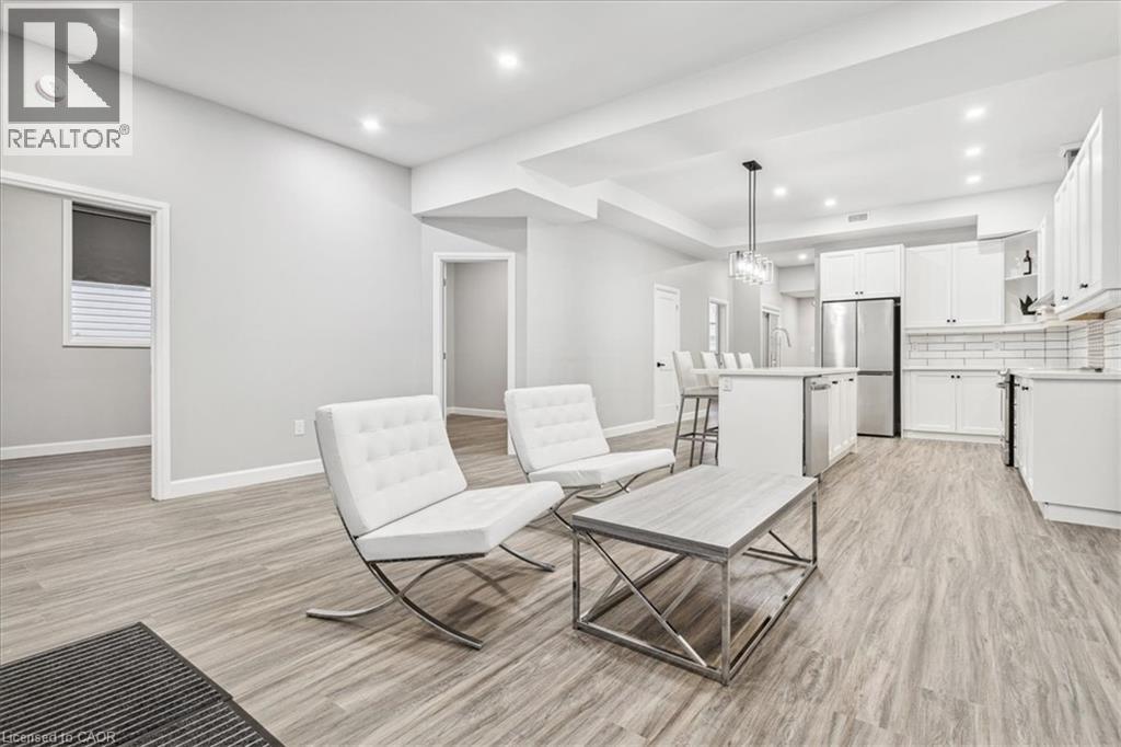 800 Beach Boulevard Unit# 2, Hamilton, Ontario  L8H 6Z3 - Photo 3 - 40874330