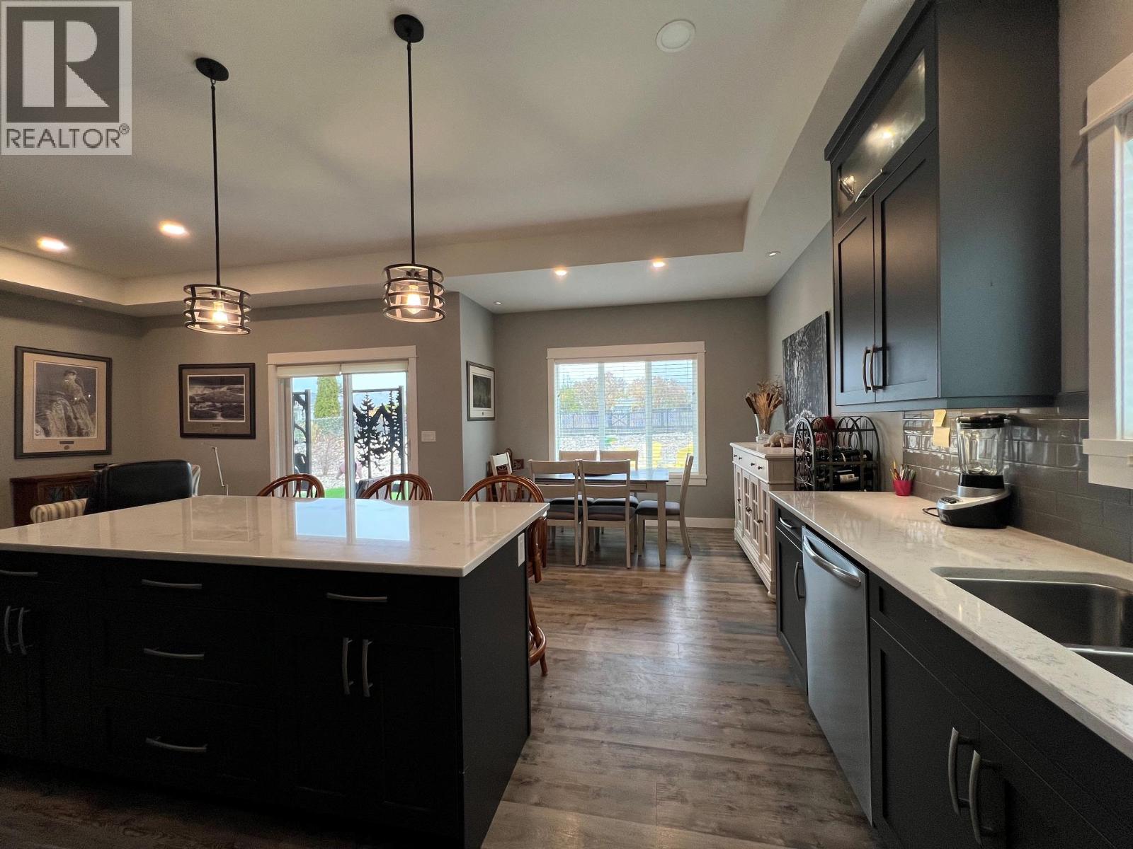 924 9th Avenue, Vernon, British Columbia V1H 1Z1 - Photo 4 - 10404406