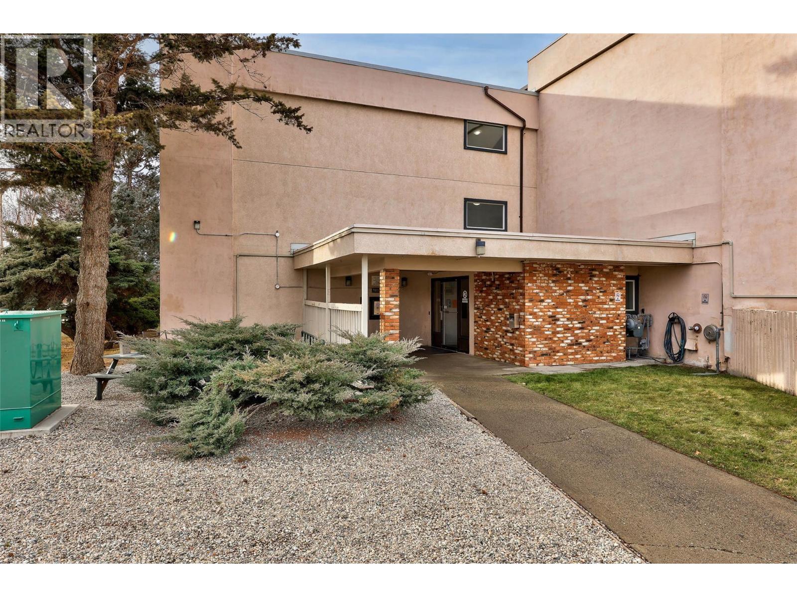 1900 Tranquille Road Unit# 20, Kamloops, British Columbia  V2B 7V1 - Photo 2 - 10404663