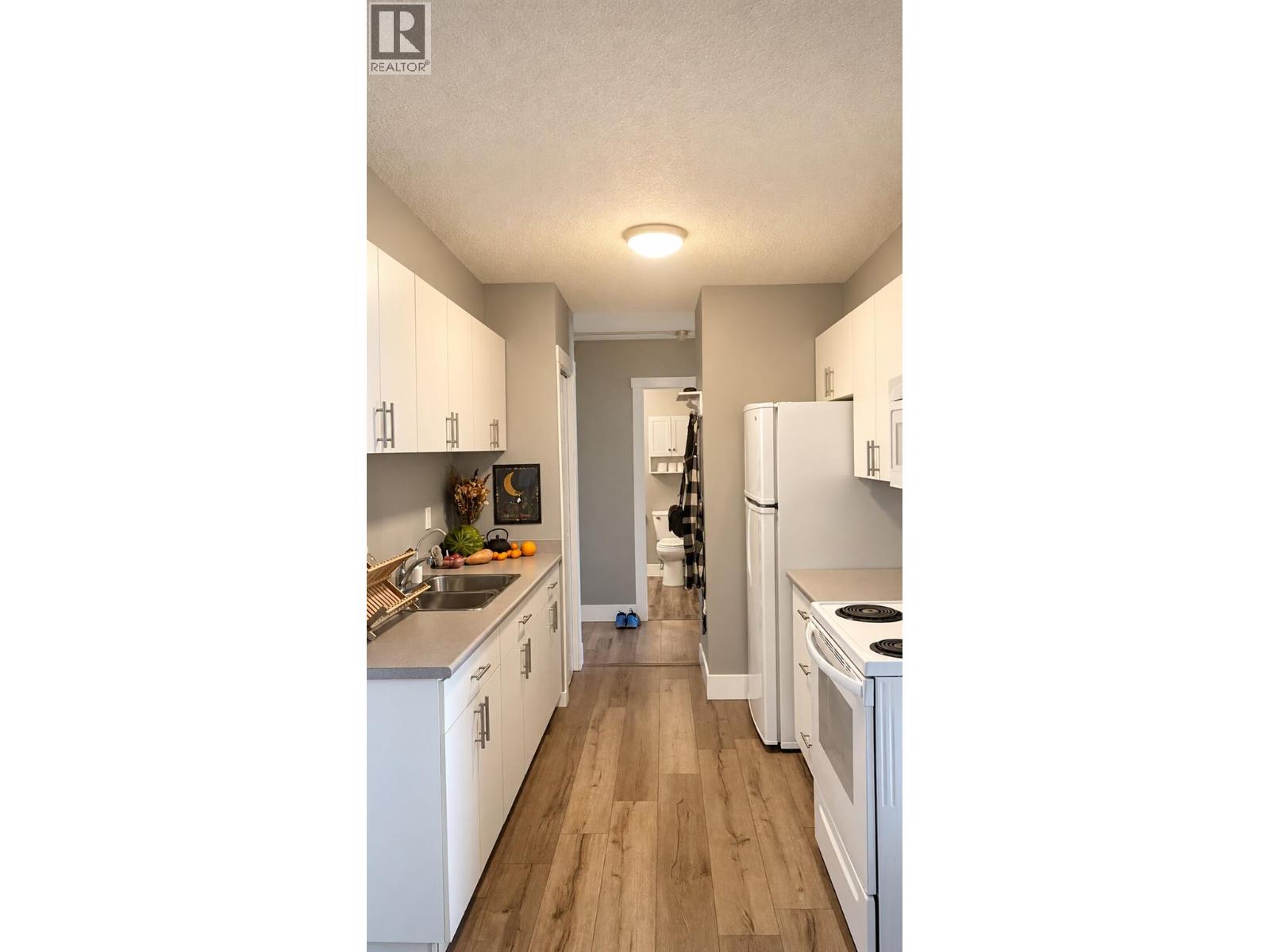 1900 Tranquille Road Unit# 20, Kamloops, British Columbia  V2B 7V1 - Photo 3 - 10404663