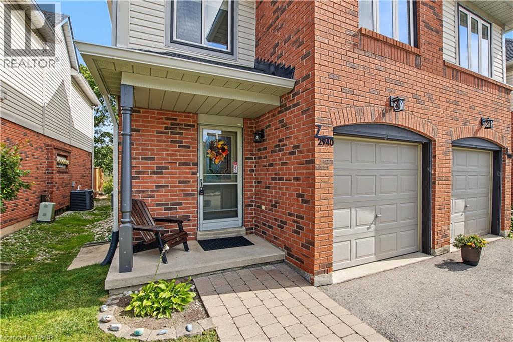 2940 Headon Forest Drive Unit# 7, Burlington, Ontario  L7M 4G9 - Photo 4 - 40864886
