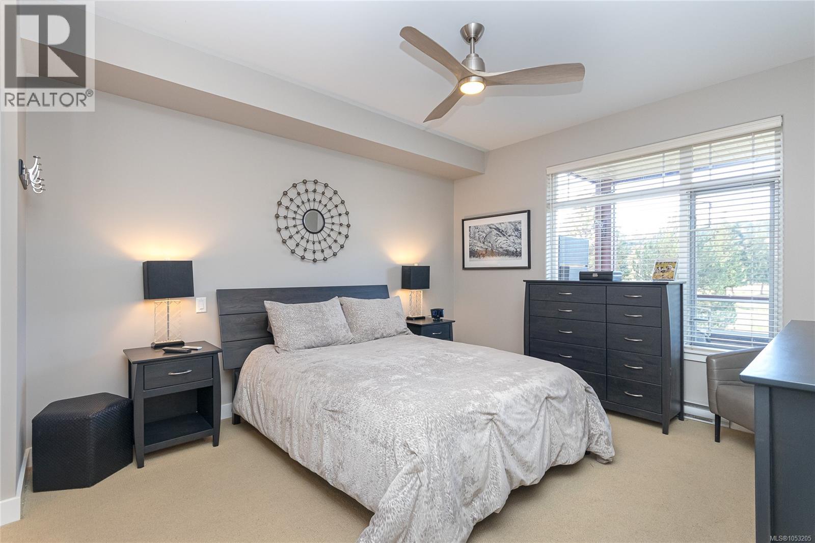 305E 1115 Craigflower Rd