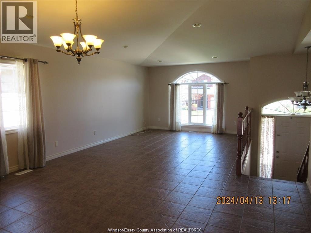 1609 Magnolia, Windsor, Ontario  N8P 1Z1 - Photo 3 - 26026546