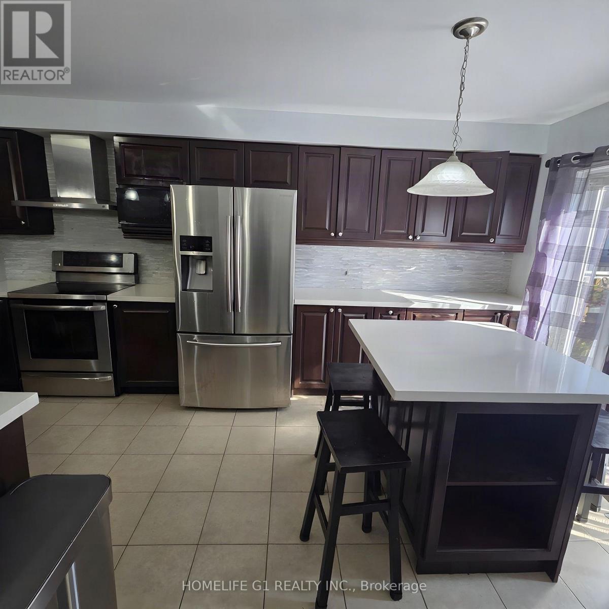 1703 Kalmar Avenue, Pickering (Duffin Heights), Ontario  L1X 0B3 - Photo 10 - E14125612