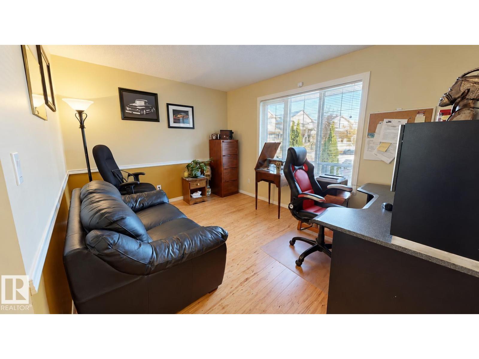 3931 160 Av NW, Edmonton, Alberta  T5Y 3J7 - Photo 4 - E4514567