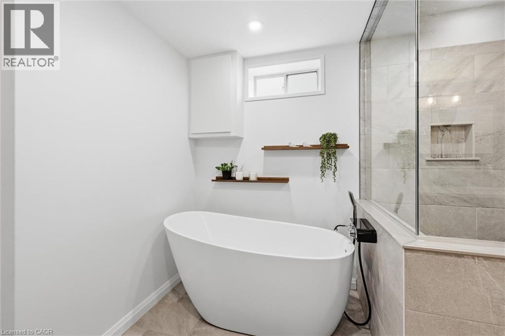 2355 Middlesmoor Crescent, Burlington, Ontario  L7P 3X4 - Photo 28 - 40872302