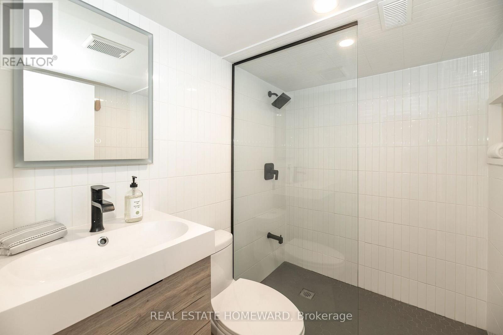 115 Wildwood Crescent, Toronto, Ontario  M4L 2K9 - Photo 15 - E14125702