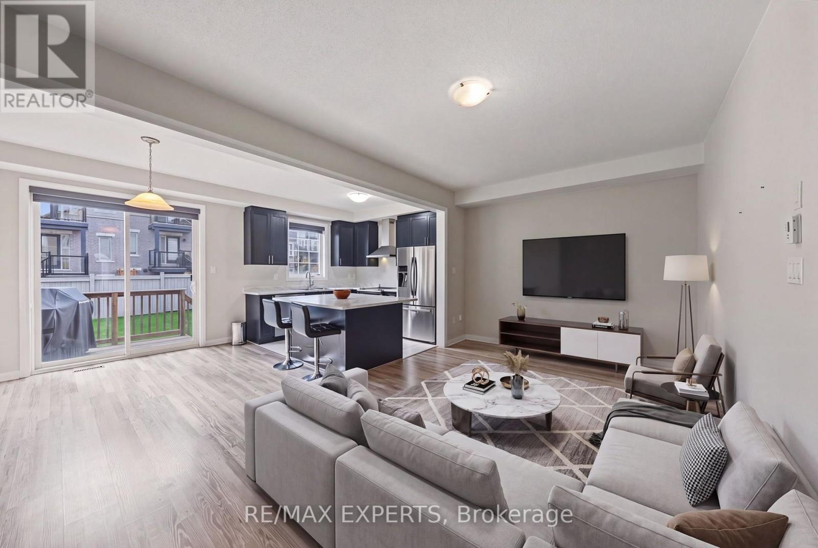 37 Stych Street, New Tecumseth (Tottenham), Ontario  L0G 1W0 - Photo 6 - N14125864