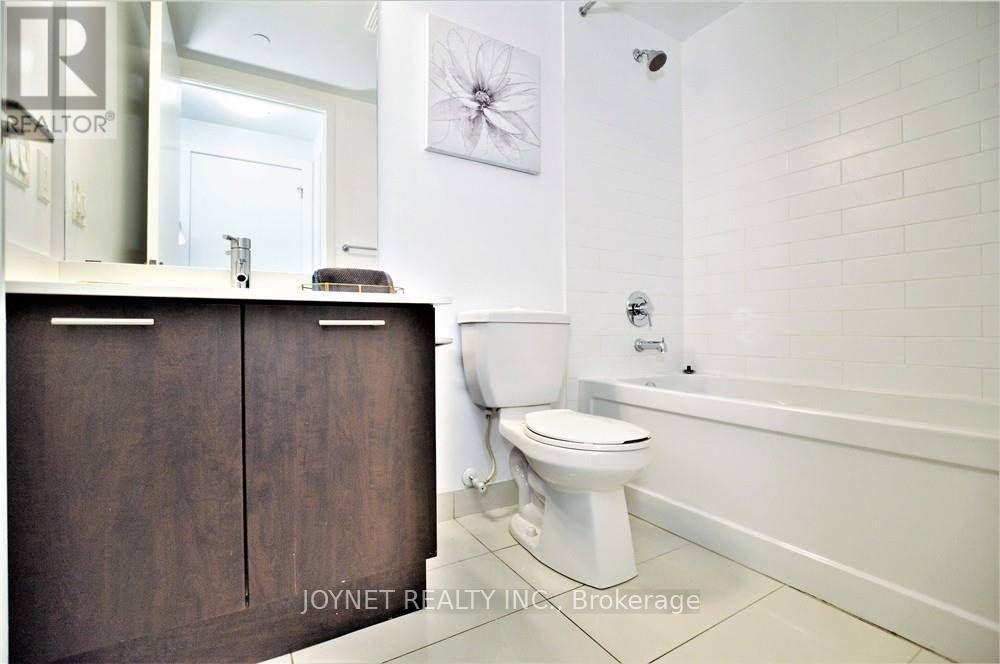 3204 - 2220 Lake Shore Boulevard W, Toronto, Ontario  M8V 0B1 - Photo 6 - W14125872