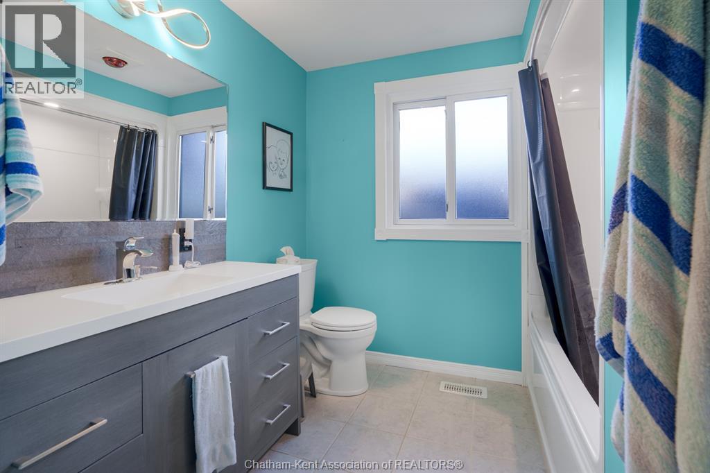 11 Duff Crescent, Chatham, Ontario  N7L 4X8 - Photo 13 - 26026167