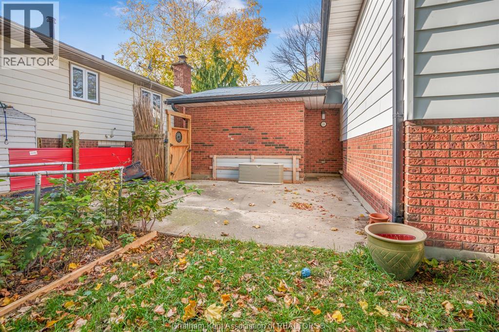 11 Duff Crescent, Chatham, Ontario  N7L 4X8 - Photo 30 - 26026167