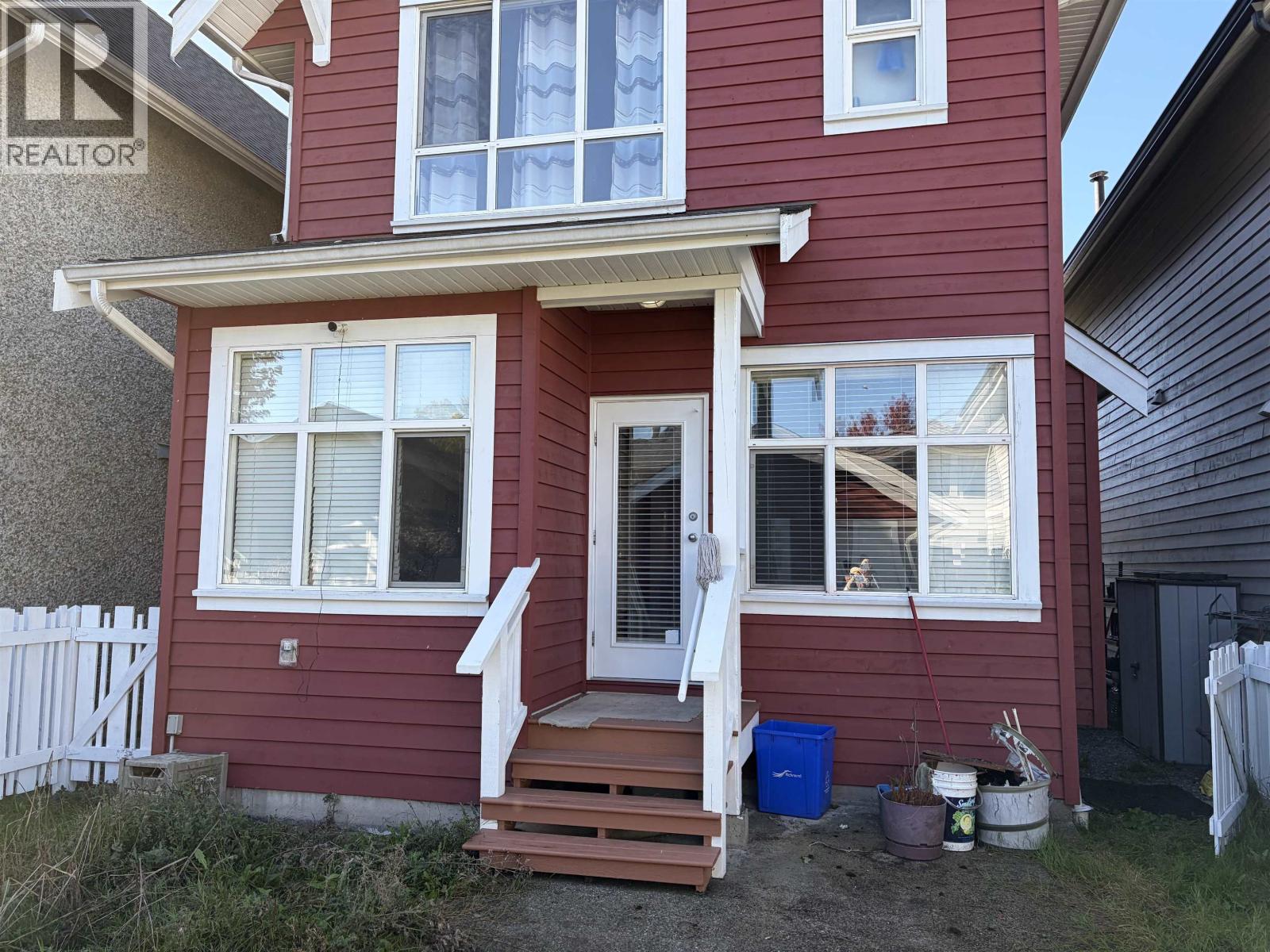 183 Phillips Street, New Westminster, British Columbia  V3M 6Z5 - Photo 2 - R3178885