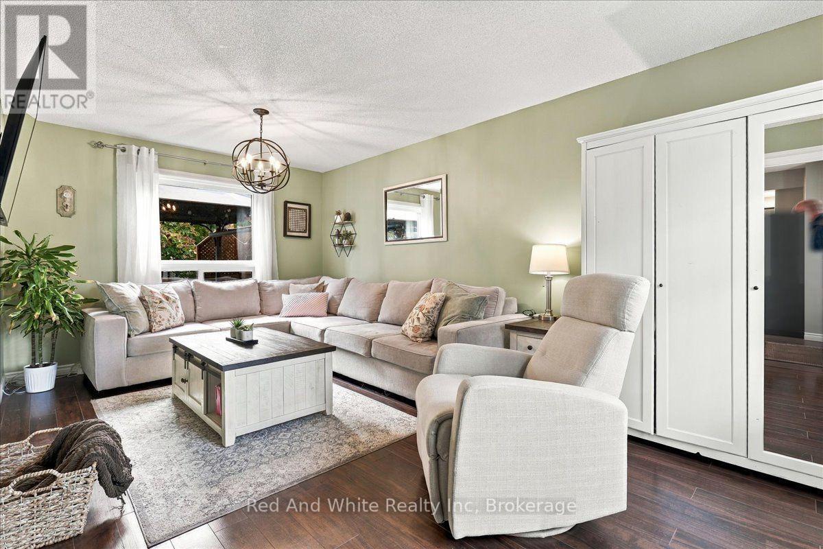 392 Burnett Avenue, Cambridge, Ontario  N1T 1G8 - Photo 10 - X14126012