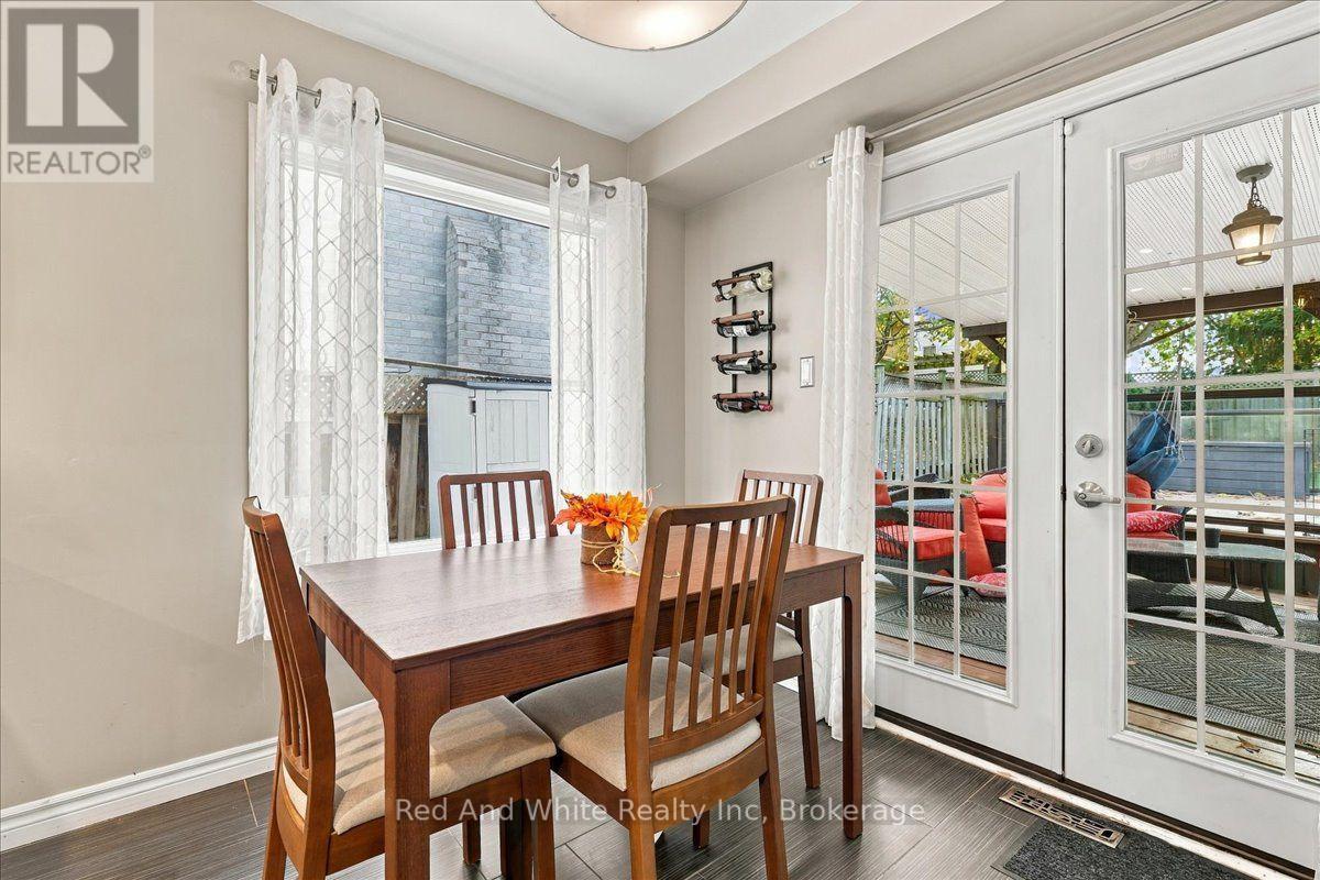 392 Burnett Avenue, Cambridge, Ontario  N1T 1G8 - Photo 6 - X14126012