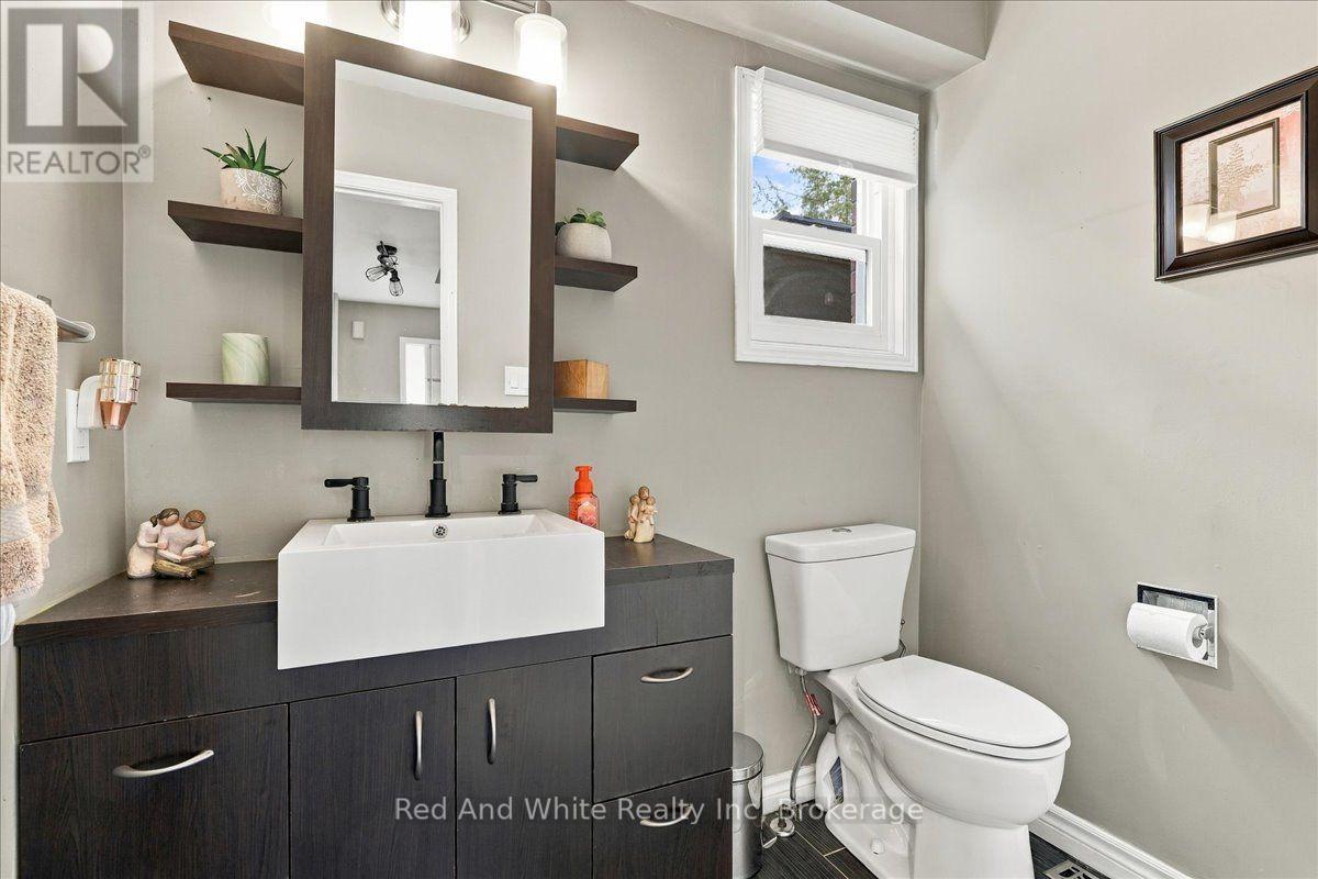 392 Burnett Avenue, Cambridge, Ontario  N1T 1G8 - Photo 8 - X14126012