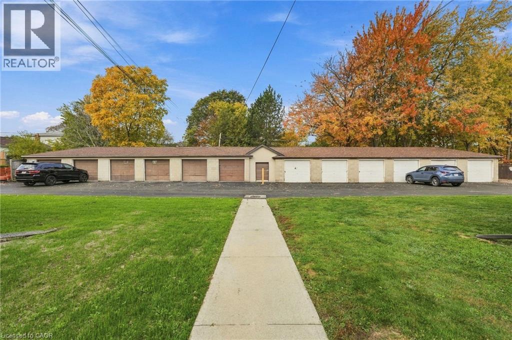 424 East 42nd Street, Hamilton, Ontario  L8T 3A9 - Photo 15 - 40811858