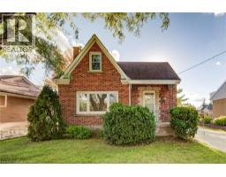 11 CRESTWOOD Avenue, Kitchener, Ontario