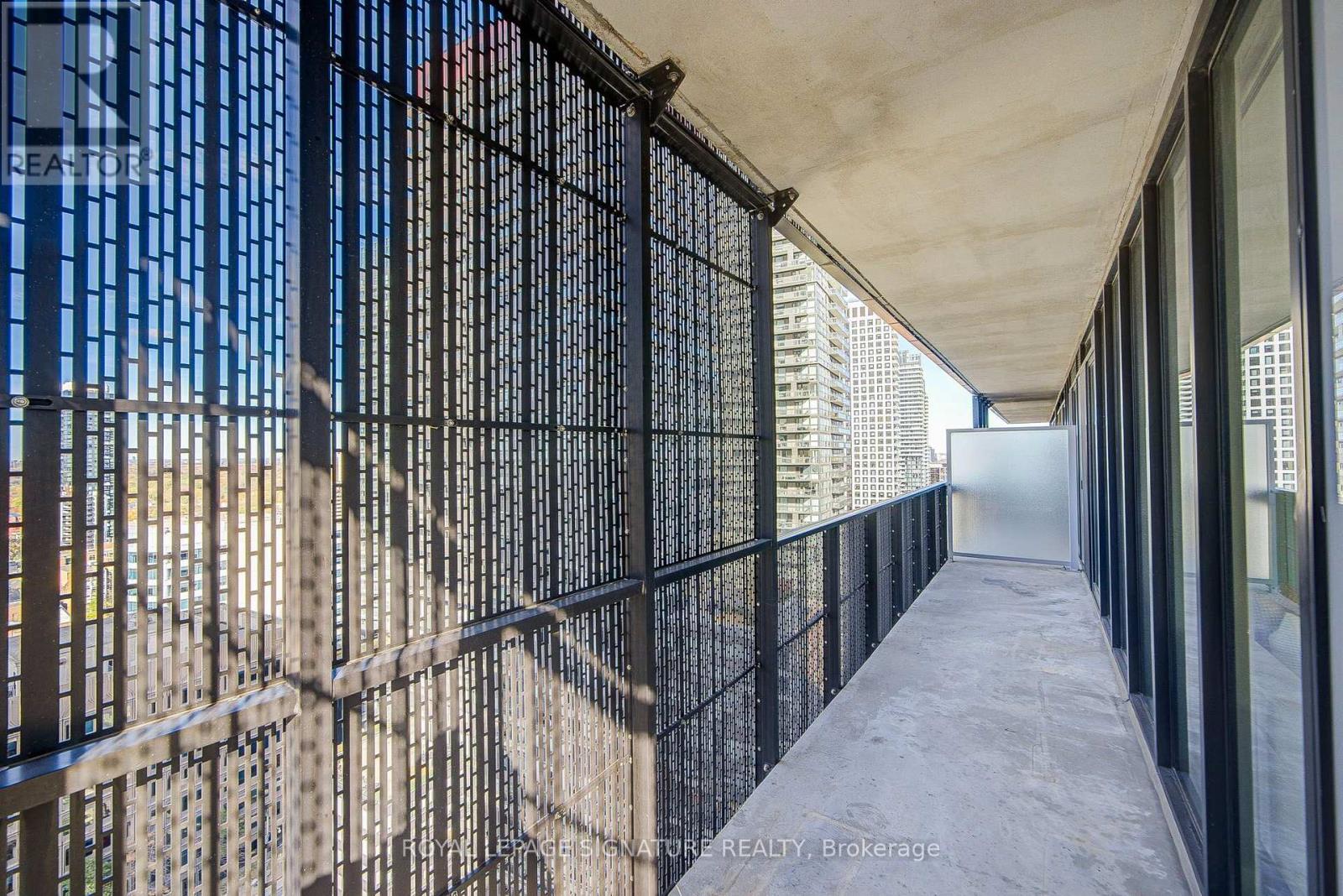 1705 - 8 Eglinton Avenue E, Toronto, Ontario  M4P 0C1 - Photo 39 - C14126004
