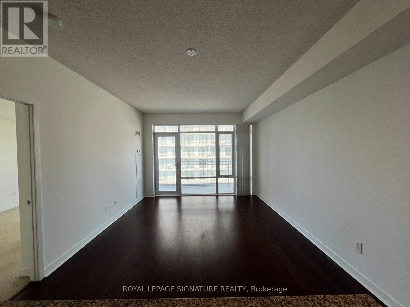 2009 - 365 Prince Of Wales Drive, Mississauga (City Centre), Ontario  L5B 0G6 - Photo 3 - W14125908