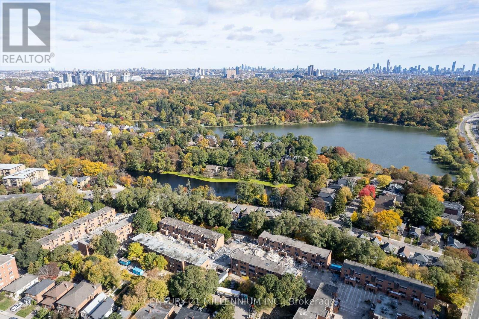 Th109 - 15 Windermere Avenue, Toronto, Ontario  M6S 5A2 - Photo 46 - W14125912