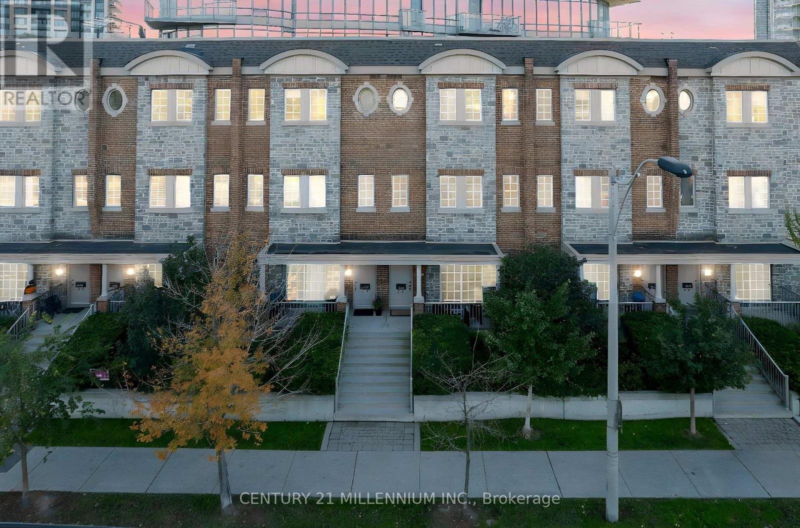Th109 - 15 Windermere Avenue, Toronto, Ontario  M6S 5A2 - Photo 48 - W14125912