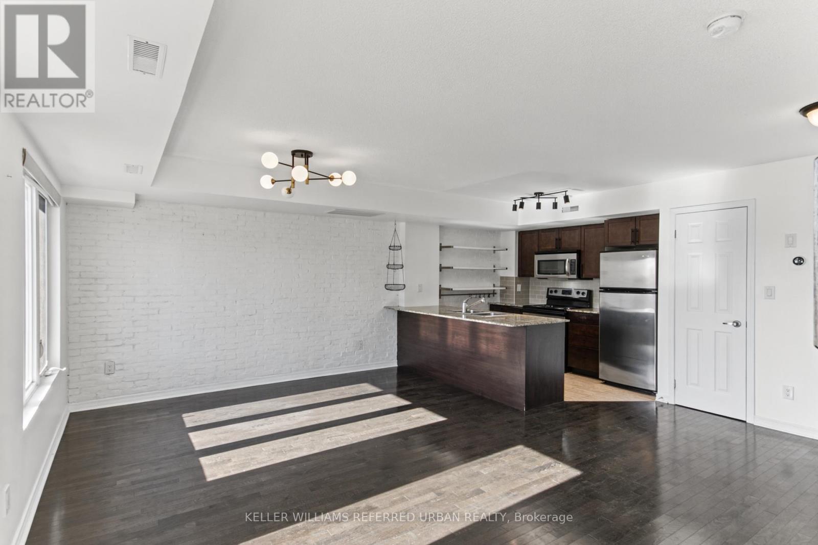 209 - 20 Foundry Avenue, Toronto (Dovercourt-Wallace Emerson-Junction), Ontario  M6H 4L1 - Photo 11 - W14125982