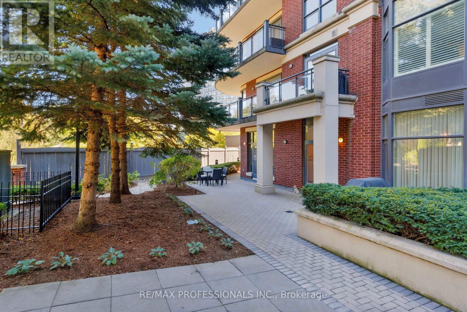 108 - 9 Burnhamthorpe Crescent, Toronto (Islington-City Centre West), Ontario  M9A 1G4 - Photo 24 - W14125984
