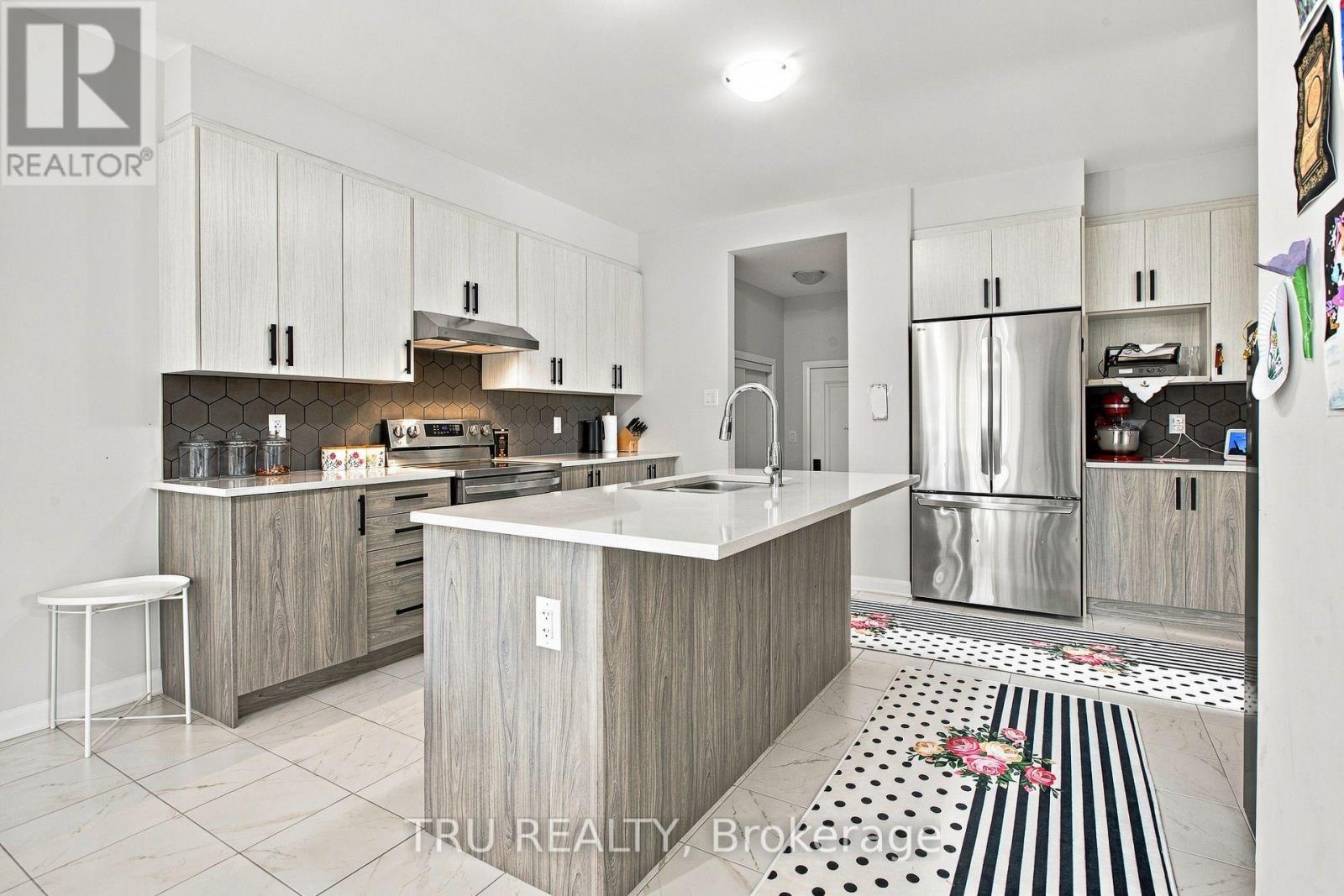 624 Galarneau Way, Ottawa, Ontario  K2W 0M1 - Photo 15 - X14083392