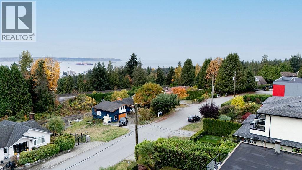 1115 Ottaburn Road, West Vancouver, British Columbia  V7S 2J7 - Photo 11 - R3179265