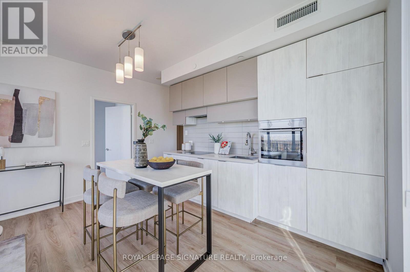 1705 - 8 Eglinton Avenue E, Toronto, Ontario  M4P 0C1 - Photo 11 - C14126004