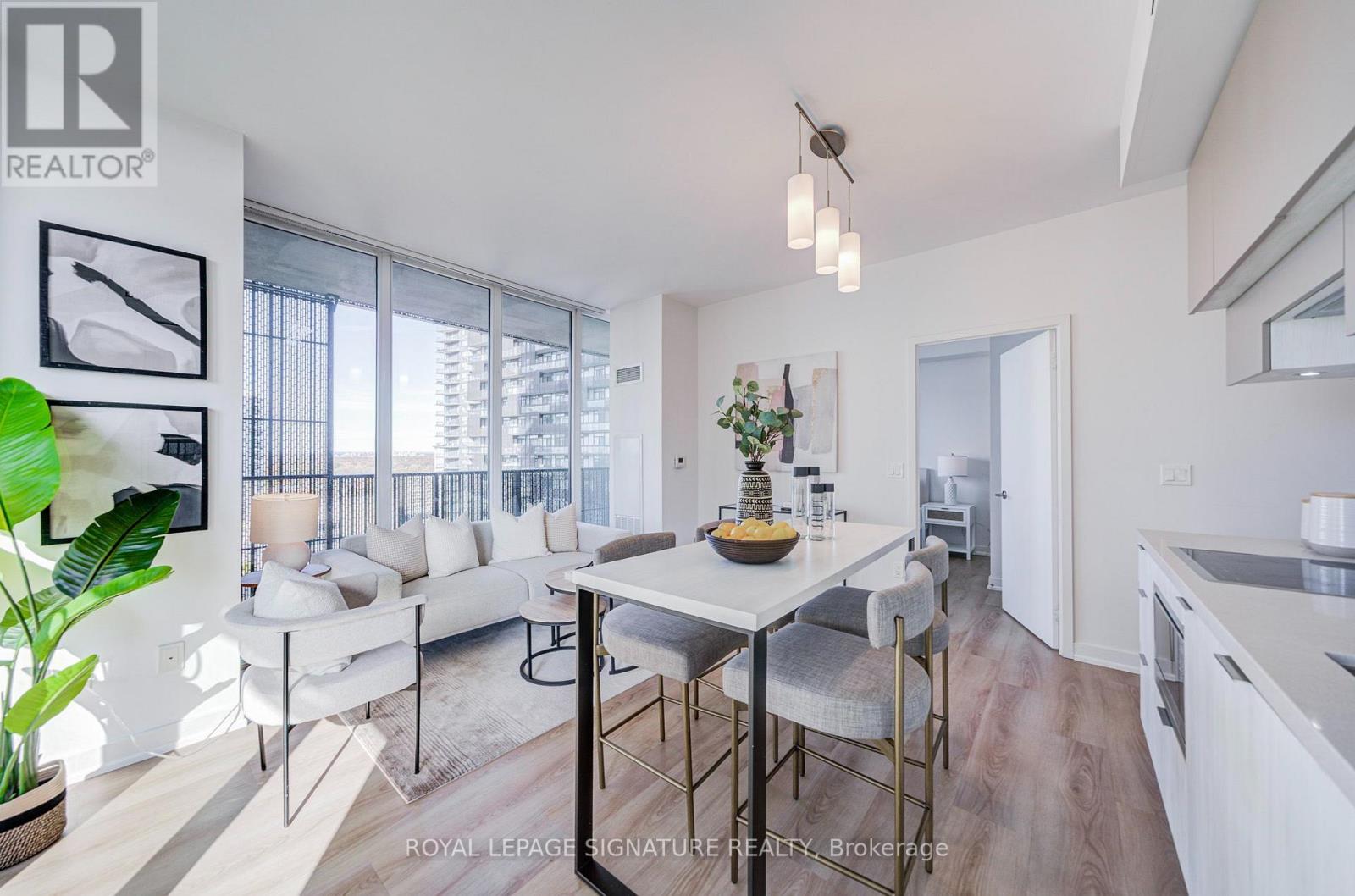 1705 - 8 Eglinton Avenue E, Toronto, Ontario  M4P 0C1 - Photo 3 - C14126004