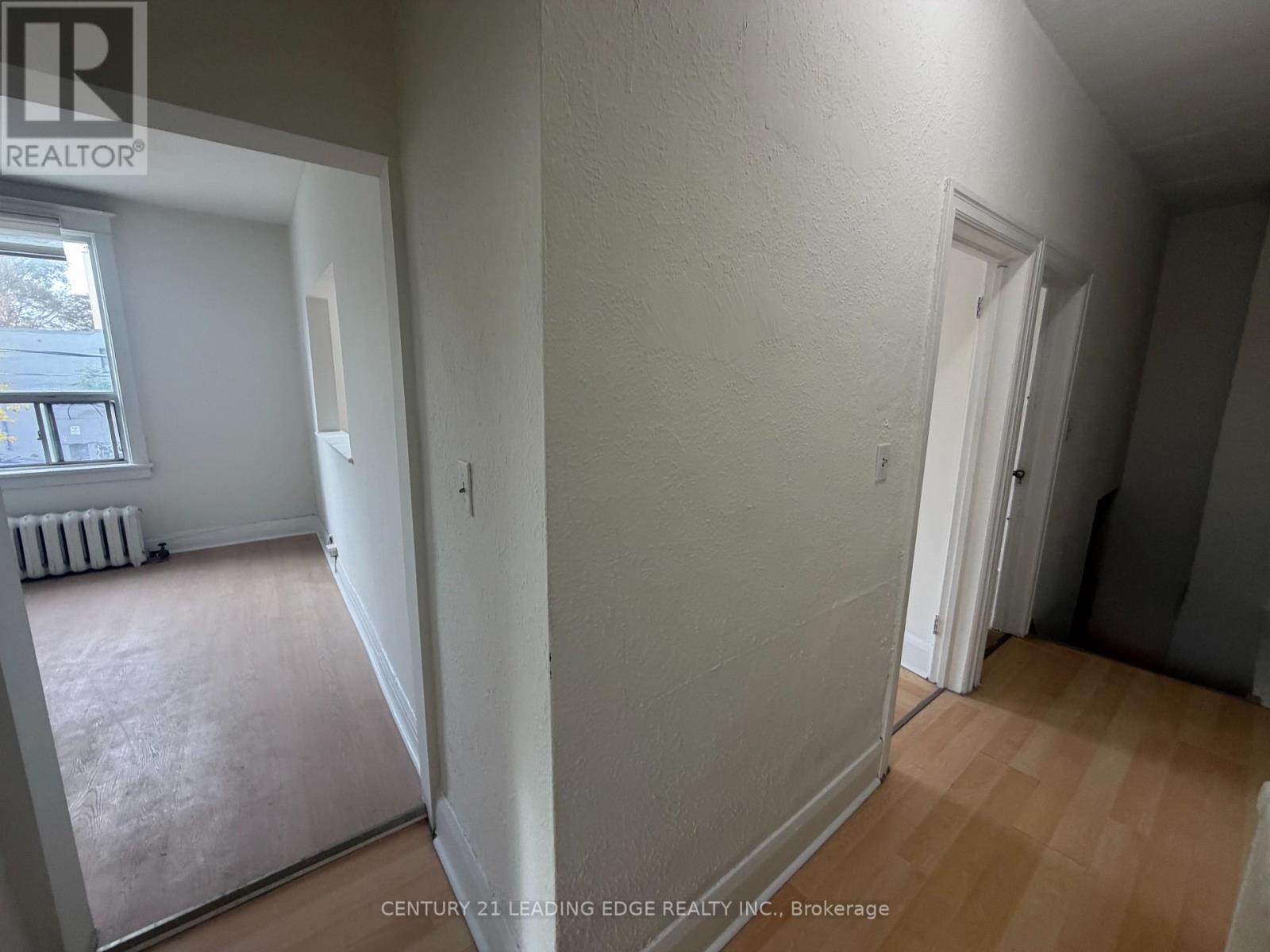 587 Jones Avenue, Toronto (Blake-Jones), Ontario  M4J 1L8 - Photo 3 - E14126002