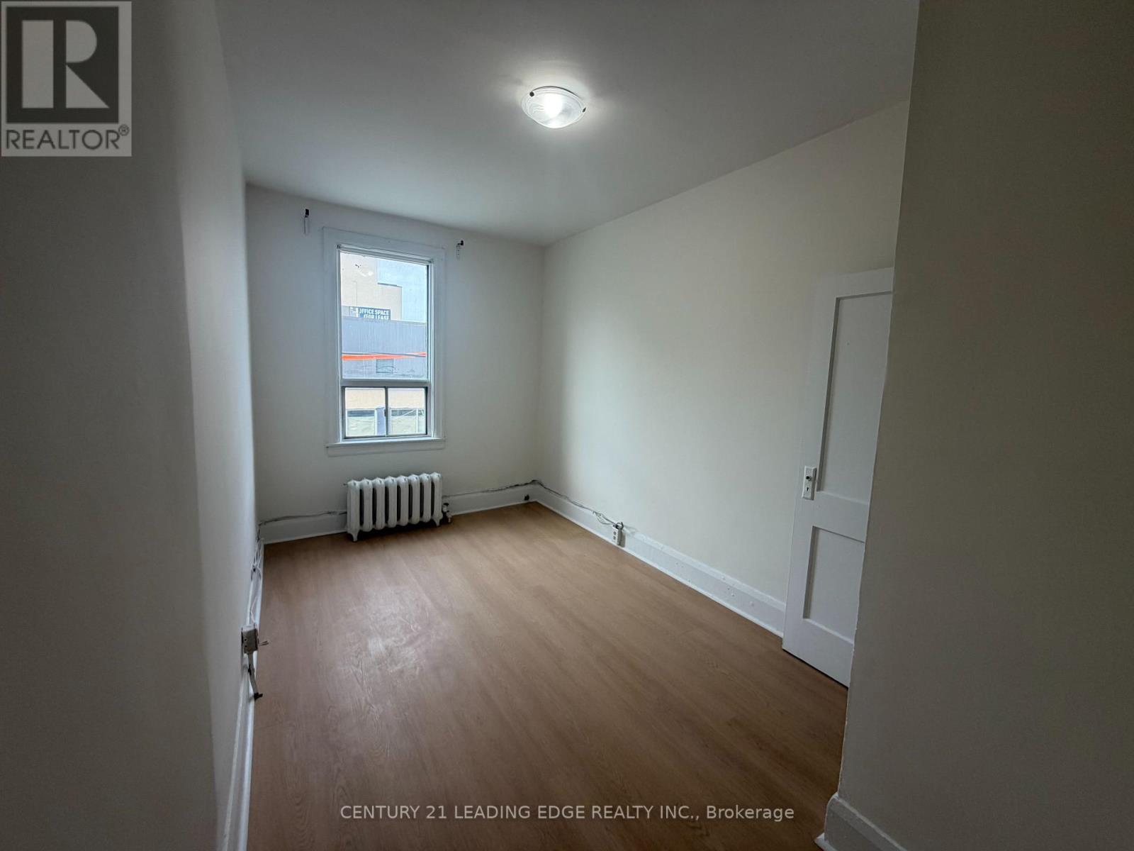 587 Jones Avenue, Toronto (Blake-Jones), Ontario  M4J 1L8 - Photo 10 - E14126002